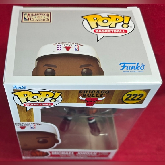 Funko Pop! Michael Jordan 3 Times In A Row Funko #222 (Nib) With Pop Protector - Picture 4 of 7